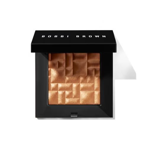 Bobbi Brown Pearl-Infused Illuminator Highlighting Powder